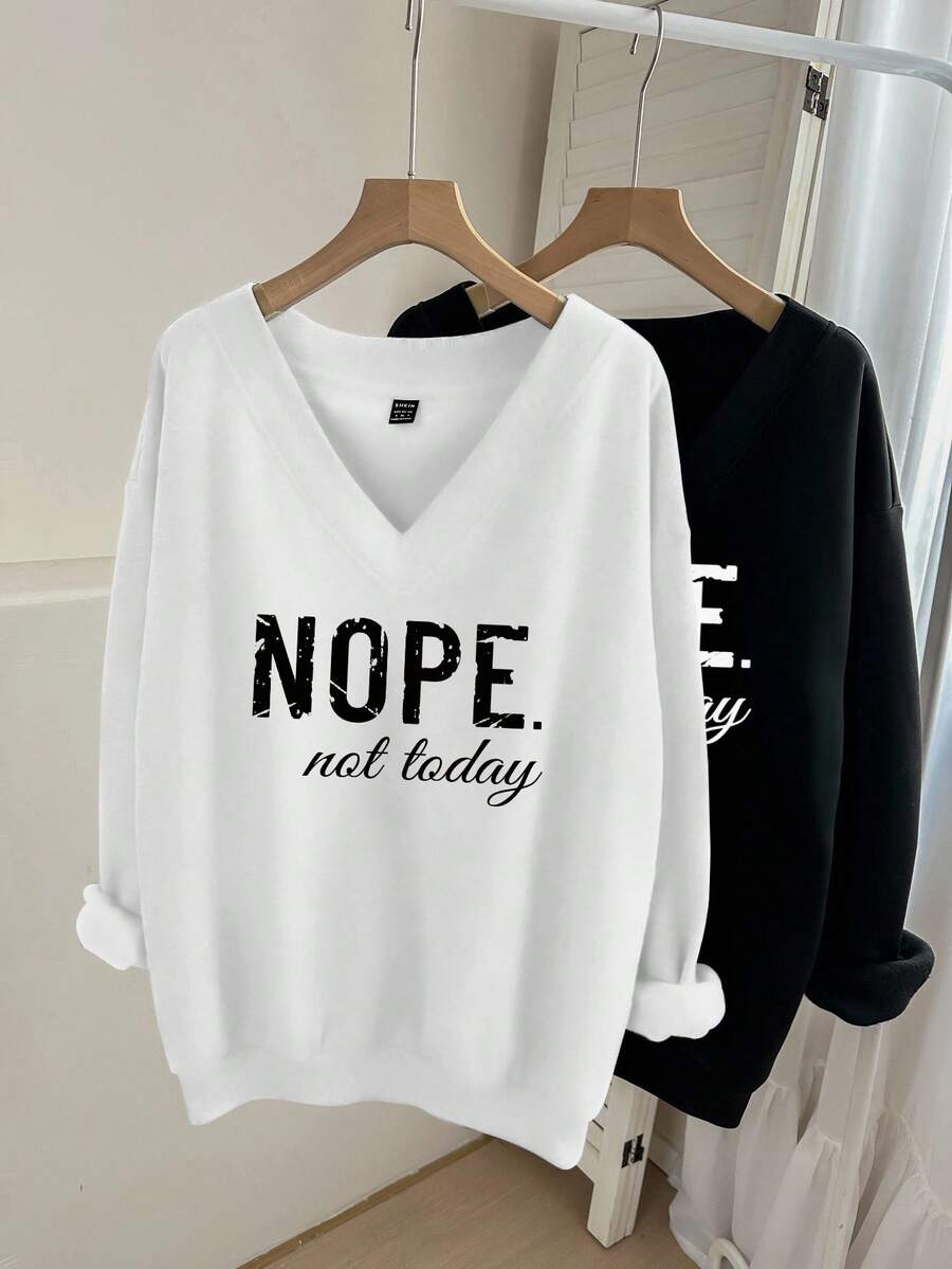 EMERY ROSE Bộ đồ họa tiết MOPE tối giản, thường ngày cỡ lớn, 2 món, áo nỉ rộng cổ chữ V, phù hợp cho mùa thu/đông - Nhiều màu - Xem 1