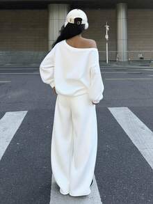 Muchica 2pcs NYC Print White Women Loose Fit Off-Shoulder Sweatshirt And Wide Leg Thermal Lined Sweatpants Set, Suitable For Autumn/Winter,Fall - White - View 2