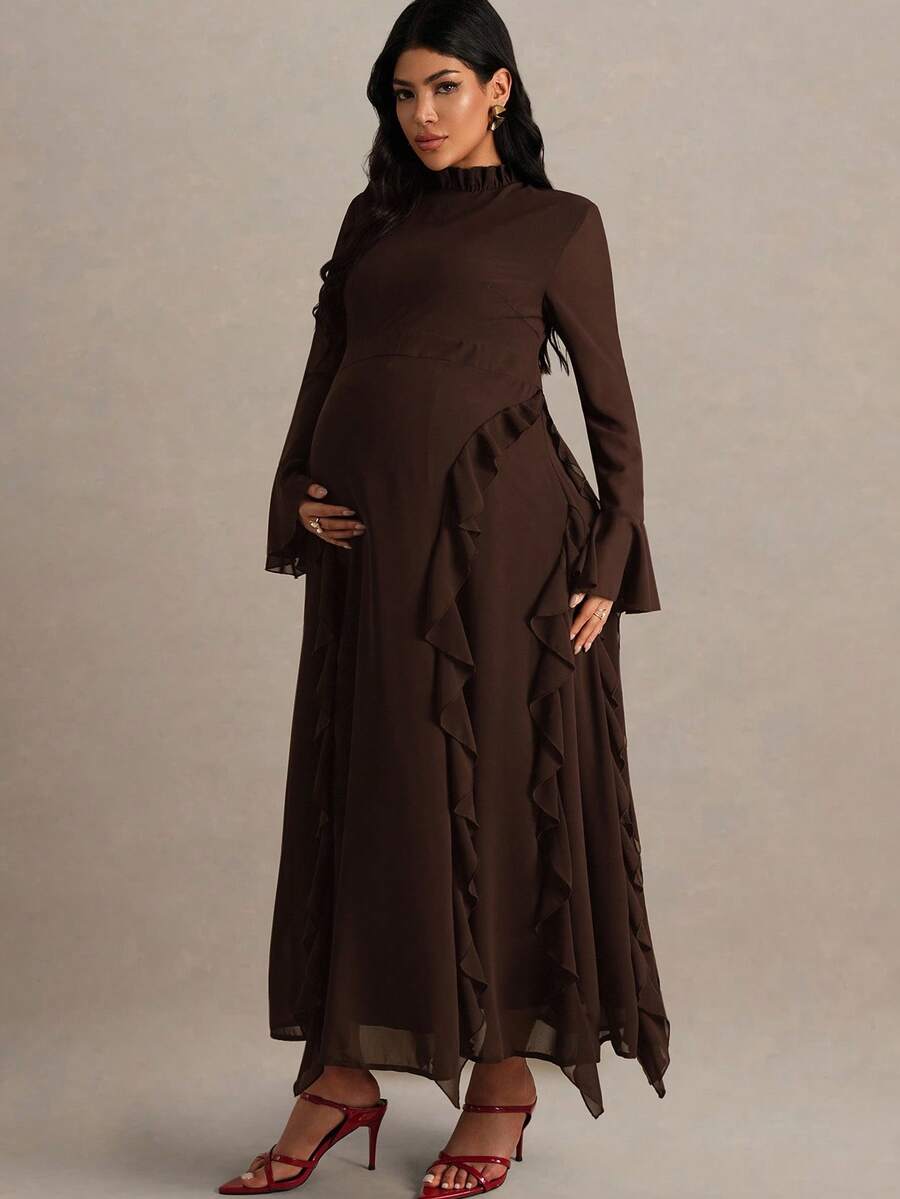 MaterniChic 孕妇纯色立领插肩袖荷叶边下摆时尚连衣裙 - 棕色 - 查看 1