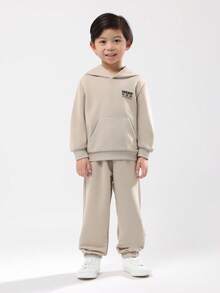 SUMWON 超大童款 Chicago Archive Division 两件套运动服休闲冬季服装舒适连帽衫和慢跑裤套装 - 卡其色 - 查看 2