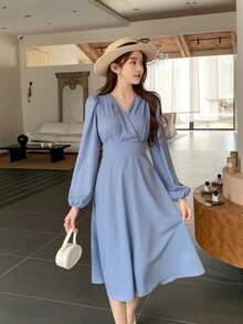 少女优雅纯蓝色斜领泡泡袖梭织中长连衣裙，适合春、秋、冬、秋冬分层穿着和返校季穿着 - 藍色 - 查看 4