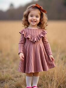 SHEIN Baby Mädchen einfarbiges gestricktes Kleid mit rundem Ausschnitt und Rüschensaum, Lässig