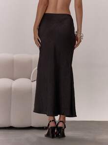 MUSERA 缎面低腰飘逸半身裙，优雅性感，适合夜晚外出、度假、冬季派对、秋季假日等场合。 - 黑色 - 查看 4