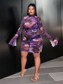 Slaydiva Vestido ajustado de talla grande con estampado floral verde, de manga acampanada y tejido elástico de malla sexy básico - Morado Violeta - Ver 4