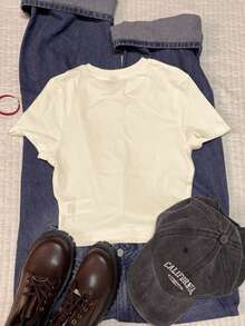 Attitoon 休闲圆领复古 1997 图案短袖修身女式 T 恤，适合夏季 - 杏色 - 查看 2