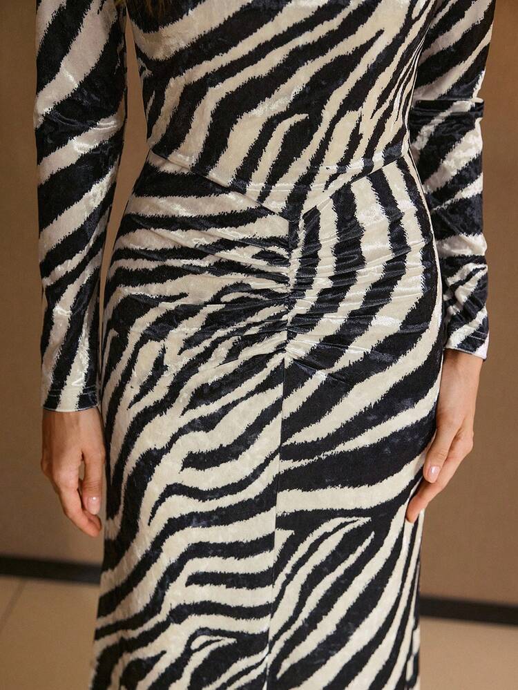 ZEBRA STRIPED PRINT GATHERED MERMAID HEM DRESS WITHOUT BELT