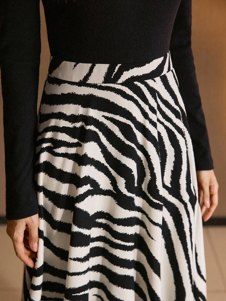ZEBRA PRINT KNITTED MID-LENGTH DRESS