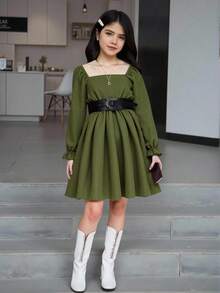 女童灯芯绒长袖方领连衣裙，优雅秋季服装配腰带 - 墨綠色 - 查看 1