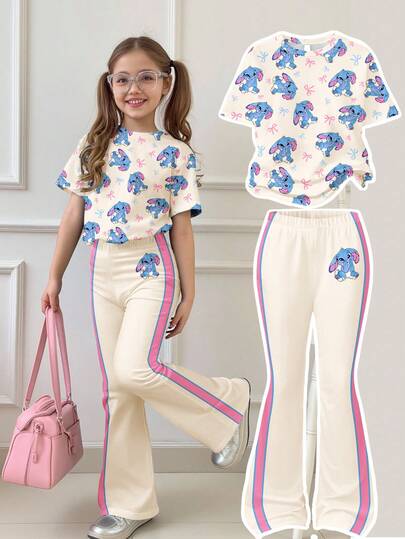 SHEIN Set de 2 buc. tricou și pantaloni evazați, croială casual lejeră, cu mânecă scurtă și guler rotund, pentru fete preadolescente, cu model alb-crem, iepuraș albastru drăguț Lulu, model cusut și garnitură roz contrastantă, potrivit pentru toamnă