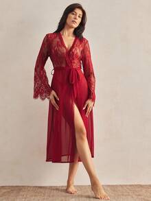 Charlaine 法式蕾丝网眼斜裁女士睡袍 - 紅色 - 查看 4
