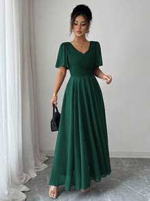 Elenzga 荷叶边袖腰部收紧 V 领 A 字型简约优雅浪漫精致女士连衣裙