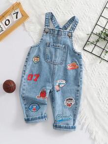 SHEIN Playful Pals 男婴牛仔背带裤，复古休闲风格，可调节肩带，字母和图案印花，适合所有季节 - 藍色 - 查看 9