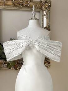 Lovelzi 优雅的白色光泽缎面露肩奢华 3D 水钻装饰紧身荷叶边下摆连衣裙，配有可调节后系带，适合约会、度假、生日、毕业典礼、婚礼、派对和其他正式活动 - 白色 - 查看 6