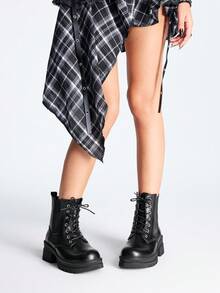 Sugerpunk 女式黑色拉链系带踝靴、朋克摇滚风格链条装饰摩托车靴、学院哥特式骑士皮革短靴 - 黑色 - 查看 5