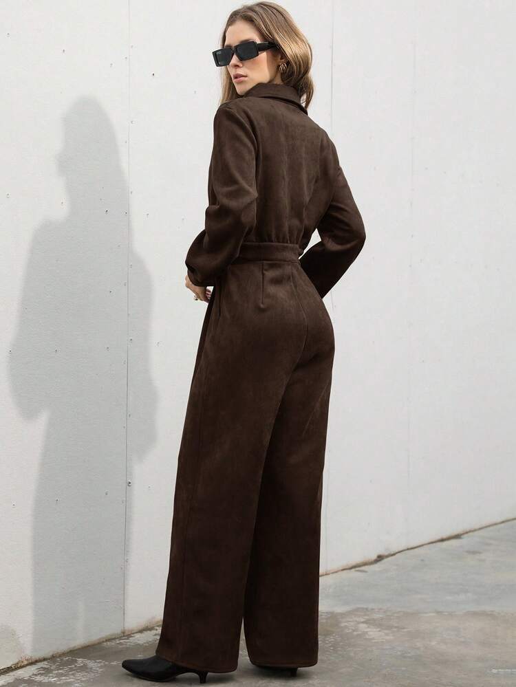 Aveloria Modichic 简约时尚高端通勤翻领隐形门襟收腰女式绒面革连身裤 - 咖啡棕 - 查看 2