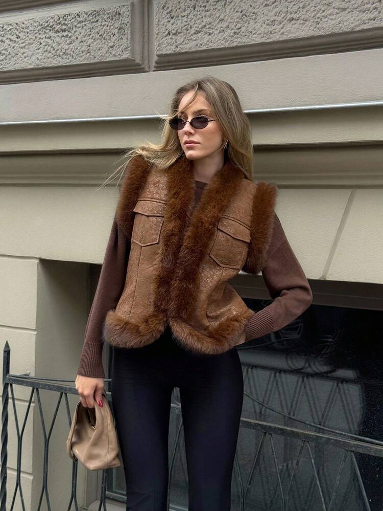 POCKET SLEEVELESS FAUX FUR COAT