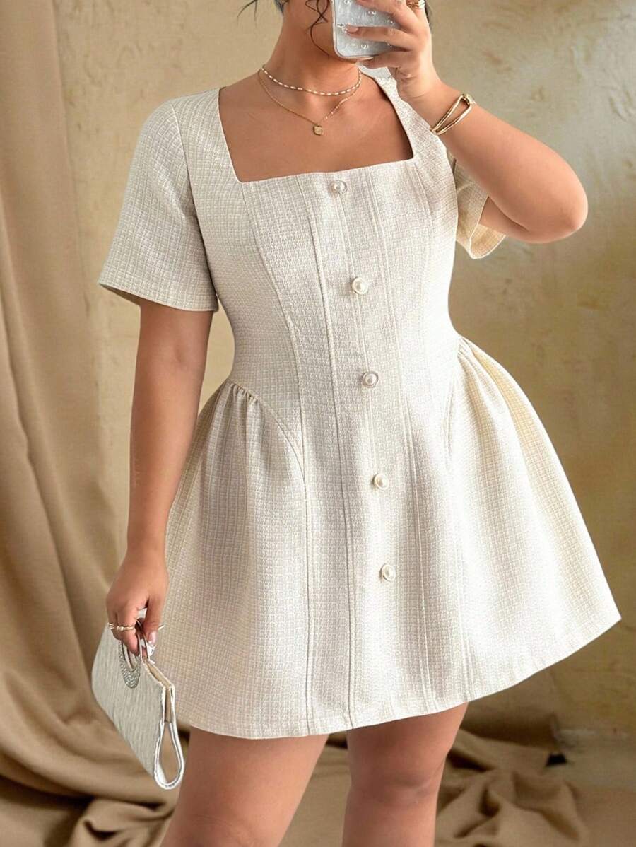 Roveilla Đầm thanh lịch cổ vuông tay ngắn cho nữ cỡ lớn thiết kế nút - Màu be - Xem 1