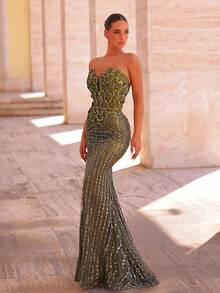 Glamrae Robe élégante, luxueuse et sexy sans bretelles, col en V, luxueuse avec perles, fleurs, sequins et fente sirène avec traîne. Convient pour les mariages, événements, fêtes, remises de diplômes, galas (ornementation lourde)