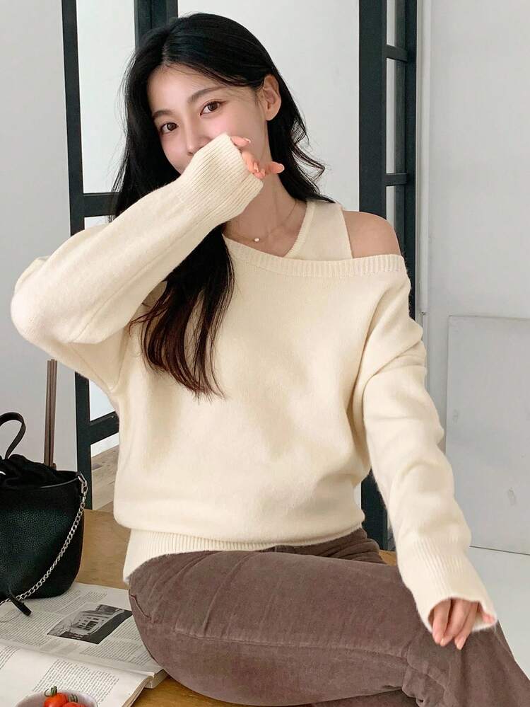 2pcs Women Solid Color Round Neck Camisole And Asymmetric Collar Long Sleeve Sweater Set Fall