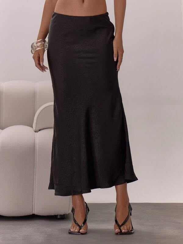 MUSERA Falda satinada de cintura baja, vaporosa, elegante y sexy para ocasiones nocturnas, vacaciones, invierno, fiestas navideñas y eventos elegantes