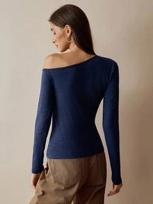 Chiquease Solid Color Fitted Casual Asymmetric Neckline One-Shoulder Long Sleeve T-Shirt - Royal Blue - View 4
