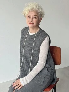 FRIFUL 女士纯色深灰色圆领侧开衩镂空宽松休闲百搭针织背心，时尚秋季社交场合穿搭 - 灰色 - 查看 1