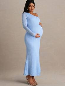 MaterniChic Vestido de manga larga minimalista de diseño elegante con hombros oblicuos y ajustado para maternidad de unicolor - Celeste - Ver 6