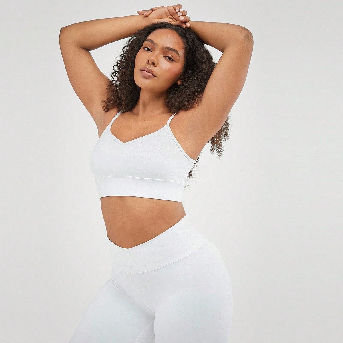 Featherfit™ Top Del Deporte Con Forma De Corazón Y Espalda En U Ajustable Para El Estudio De Yoga De Bajo Impacto