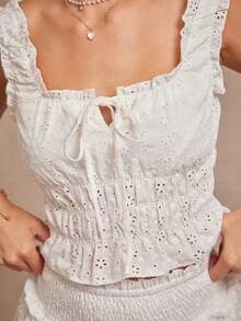 WESTFADE 刺绣孔眼方领蝴蝶结正面锁眼镂空褶饰腰部无袖荷叶边背心返校服装 - 白色 - 查看 6