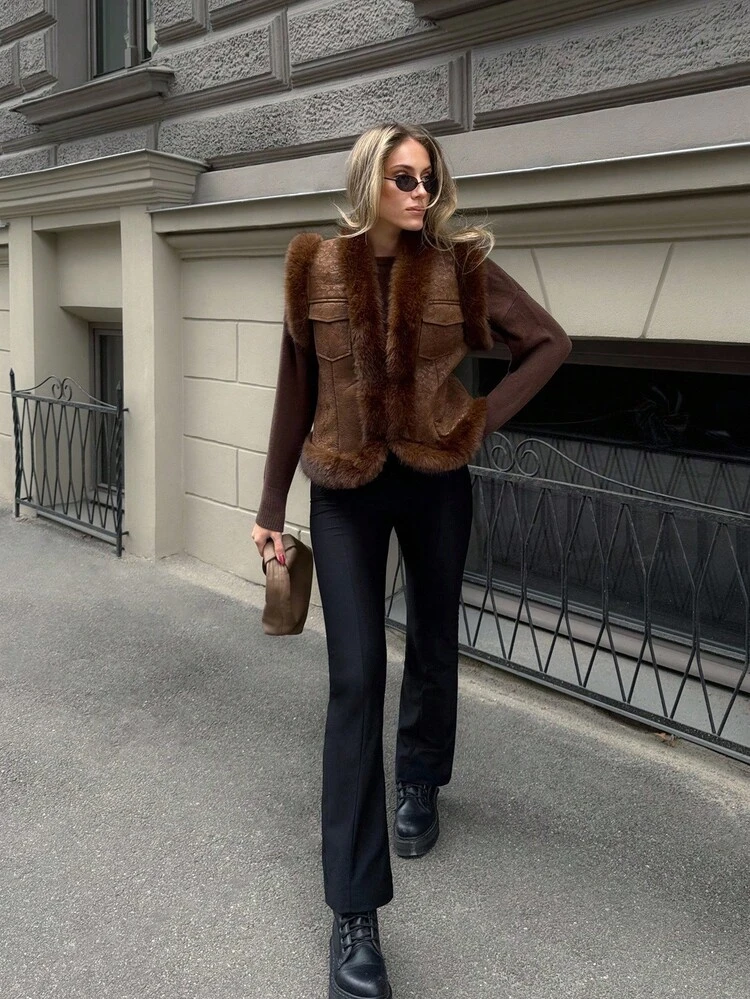 POCKET SLEEVELESS FAUX FUR COAT