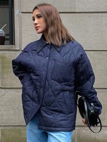 DAZY 女士纯色宽松长袖口袋翻领绗缝休闲加厚秋冬棉服外套 - 藍色 - 查看 5