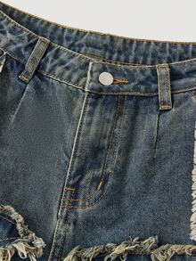 SHEIN Tween Girls Y2K Vintage Washed Star Patched Printed,Belt Loop, Frayed Edge,Denim Capri Baggy Jeans Long Shorts With Raw Hem, Casual & Fashionable For Everyday Wear,School,Streetwear, Ripped Jean Shorts, Frayed Denim Shorts, Distressed Denim Shorts, Jorts, Baggy Jean Shorts Fall Winter - Medium Wash - View 3