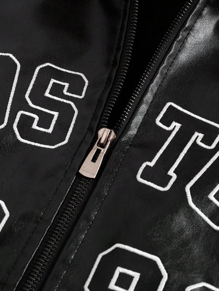 PAVTROS Giacca con cappuccio in pelle PU stile gotico Y2K da uomo, manica lunga, con chiusura lampo, ricamo "Boston" e "1986", colletto in pelliccia sintetica, moda streetwear autunno/inverno, ideale per Ognissanti e rientro a scuola, regalo perfetto per il fidanzato, giacca con cappuccio in pelliccia su misura - nero - Visualizzare 4