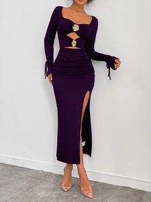 Rafferiza Đầm midi hở lưng xếp ly 3D họa tiết hoa rỗng thanh lịch dành cho nữ, phong cách Y2K gợi cảm nhưng vẫn giản dị, phù hợp với trang phục Maxi mùa xuân và mùa thu dành cho nữ - Bold Plum - Xem 4