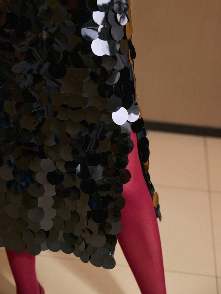 SEQUINS SPLIT THIGH SKIRT