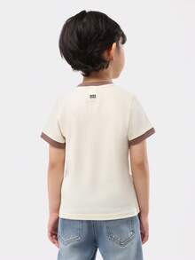 SUMWON 男童经典 Ringer T 恤常规版型复古汽车国际车库标志印花休闲短袖棉质夏季 T 恤 - 杏色 - 查看 3