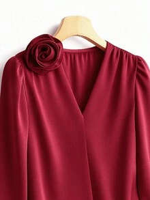 Franclia Elegantes Pendler-Shirt in Unifarbe mit 3D-Blumendekor für Frauen