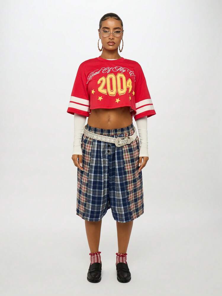 SUMWON WOMEN Camiseta curta de camada dupla com estampa de número universitário