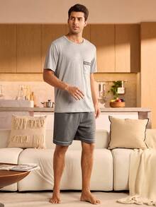 Manfinity Underwear&Sleepwear Basics Conjunto de pijama de verano para hombres con camiseta de cuello redondo y pantalones cortos, cómodo y casual - Gris Claro - Ver 5