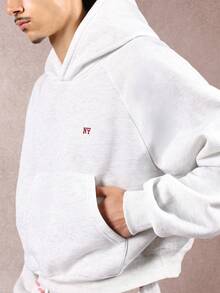 SUMWON Áo hoodie phong cách Gothic dáng rộng in họa tiết đồ họa ở lưng cho thời trang dạo phố thu đông thường ngày - Xám - Xem 3