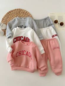 SHEIN 6 件套女婴可爱白色字母图案长袖连帽衫和松紧腰长裤，秋冬