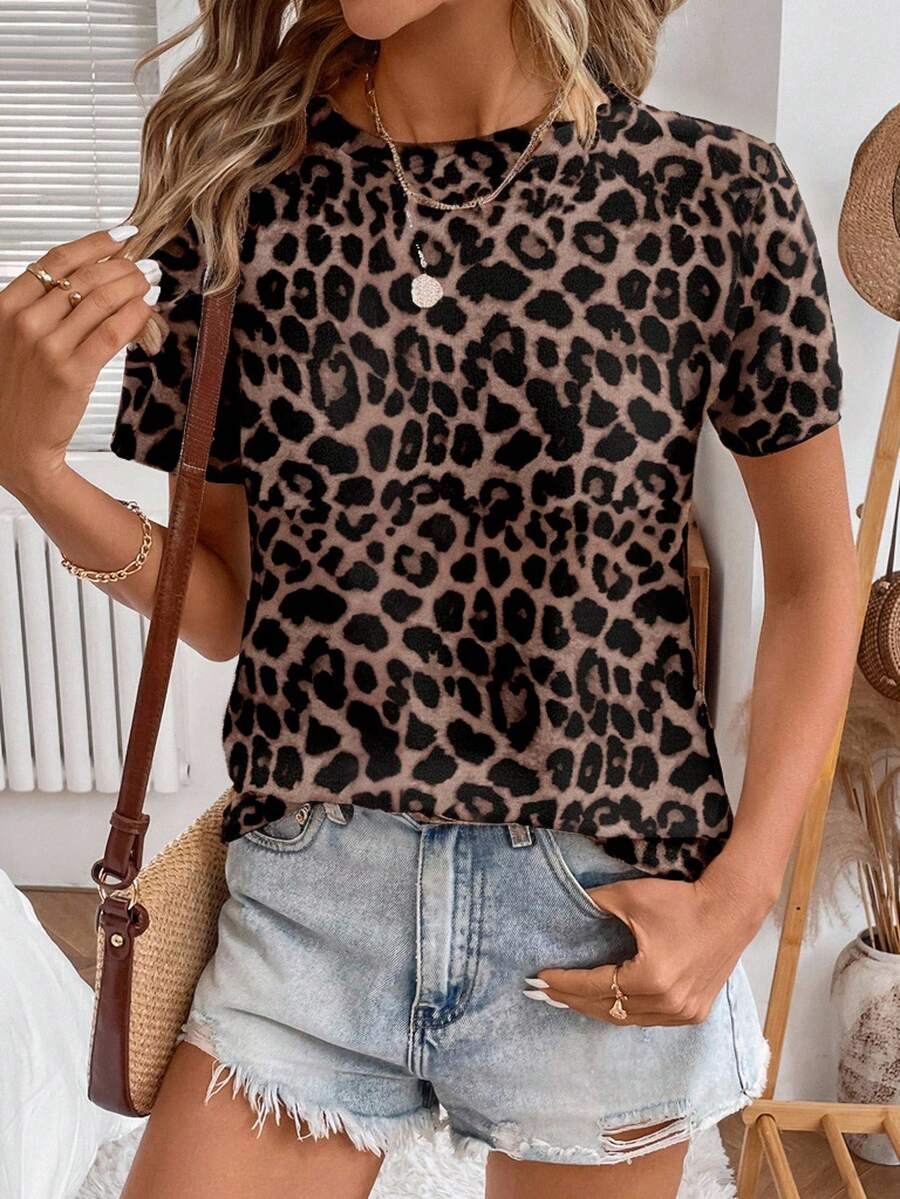 SHEIN LUNE 女士休闲简约豹纹圆领短袖宽松T恤，适合秋季休闲穿着。 - 白色 - 查看 1