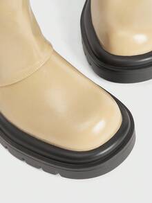 Sugerpunk Sepatu Bot Fashion Wanita dengan Desain Gesper, Sol Tebal, Hak Tinggi, Panjang Setengah Betis, Cocok untuk Pemakaian Sehari-hari - Khaki - View 3