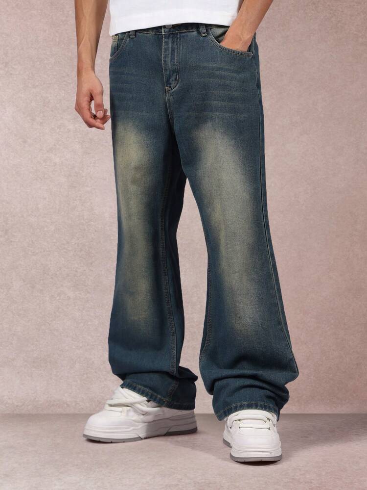 Ausgestellte Jeans im Vintage-Waschung-Stil mit weitem Bein