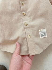 Blossori 男宝宝法式优雅立领纽扣前开衬衫和裤子套装 - 卡其色 - 查看 6