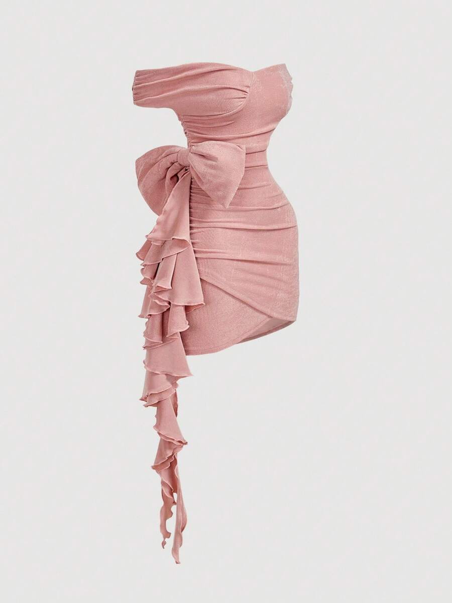 SHEIN MOD 浅粉色单肩裹身裙，搭配超大蝴蝶结细节 - 适合派对、度假、约会、生日庆祝、下午茶和节日 - 淺粉色 - 查看 1