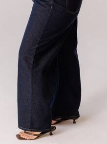 Aralina Plus Casual Curve 靛蓝筒形牛仔裤