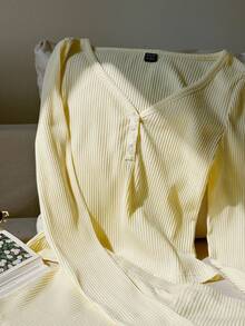 Comfortcana 大码女式休闲纯色长袖上衣和短裤两件套 - 黃色 - 查看 5