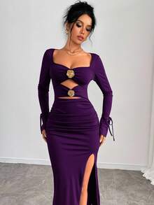 Rafferiza Đầm midi hở lưng xếp ly 3D họa tiết hoa rỗng thanh lịch dành cho nữ, phong cách Y2K gợi cảm nhưng vẫn giản dị, phù hợp với trang phục Maxi mùa xuân và mùa thu dành cho nữ - Bold Plum - Xem 5