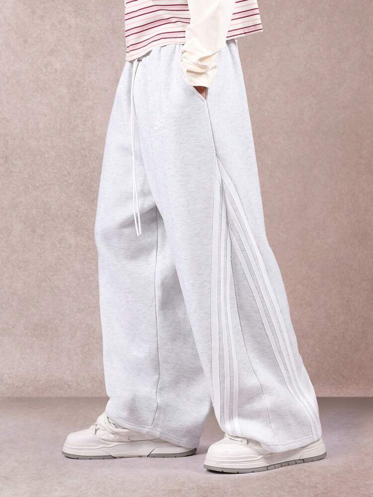 サイドパネルディテールのワイドレッグスウェットパンツ